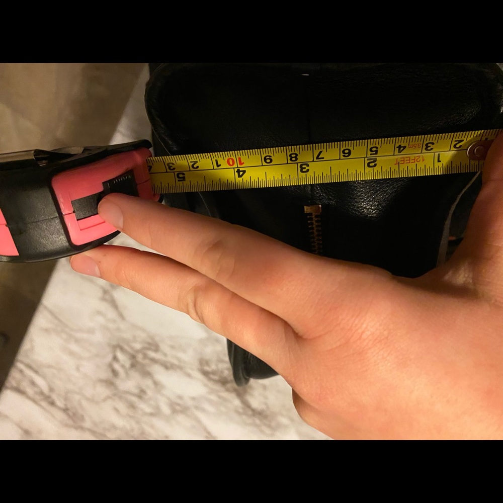 Authentic Kate Spade 🙌🏼 - Picture 4 of 6